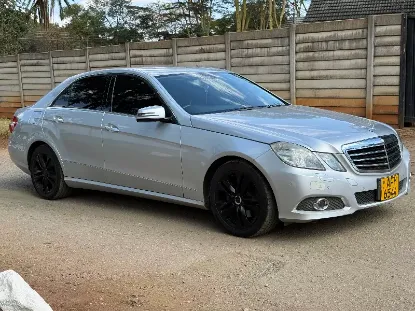 Picture of Mercedes Benz E Class 2013