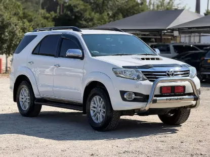 Picture of Toyota Fortuner 2015