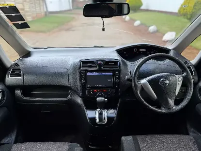 Picture of Nissan Serena Highway Star 2012