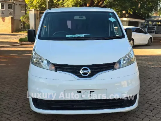 Picture of Nissan NV200 2016