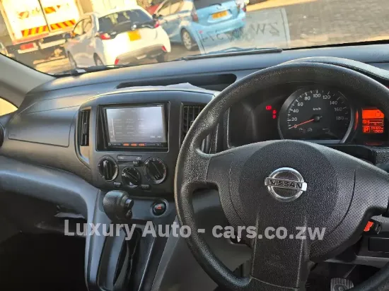 Picture of Nissan NV200 2016