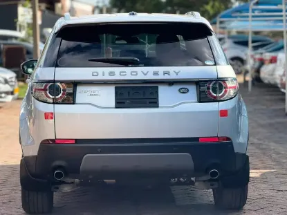 Picture of Land Rover Discovery 2015