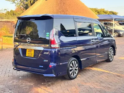 Picture of Nissan Serena 2016