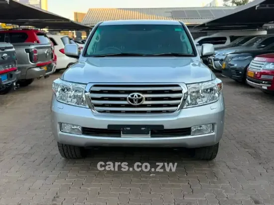 Picture of Toyota Land Cruiser 2011