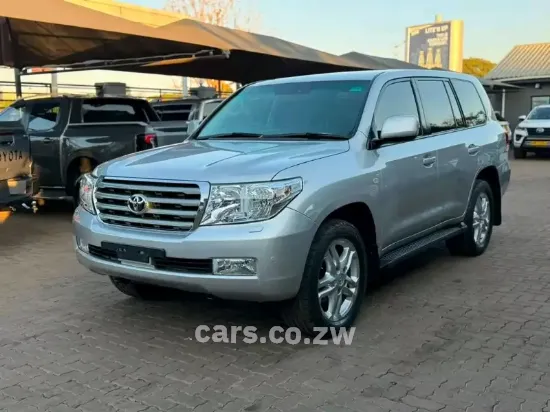 Picture of Toyota Land Cruiser 2011