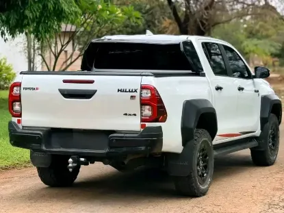 Picture of Toyota Hilux 2025