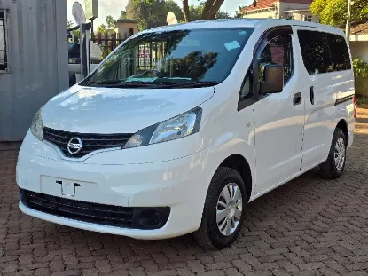 Picture of Nissan NV200 2016