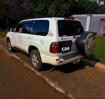 Picture of Toyota Land Cruiser 1998