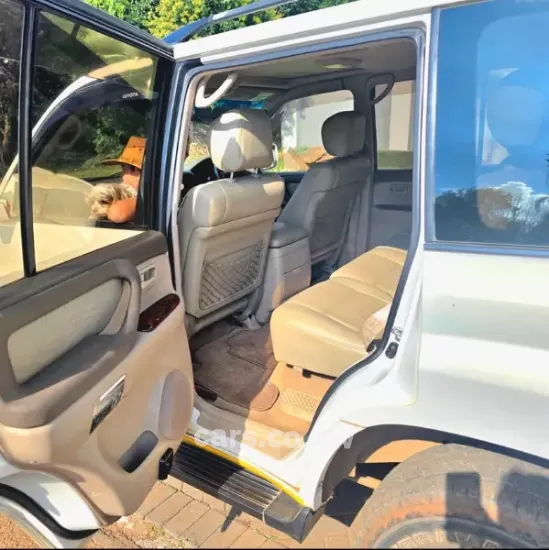 Picture of Toyota Land Cruiser 1998
