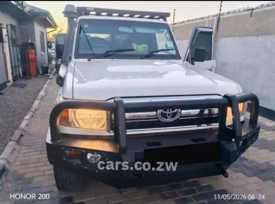 Picture of Toyota Land Cruiser 2017