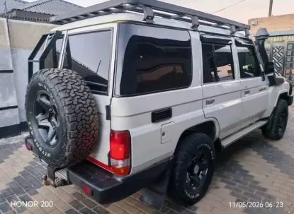 Picture of Toyota Land Cruiser 2017