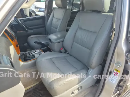 Picture of Toyota Land Cruiser 2004