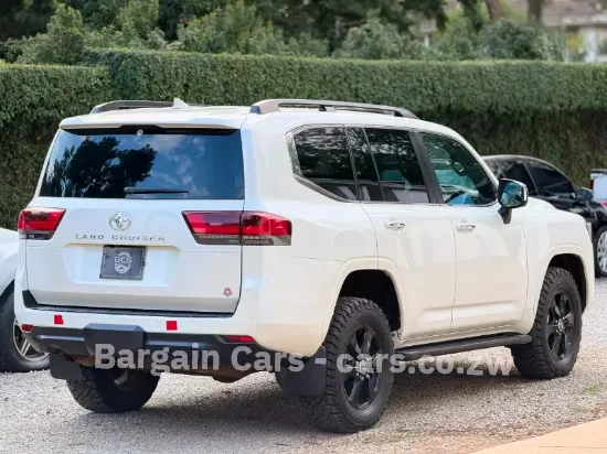 Picture of Toyota Land Cruiser 2022