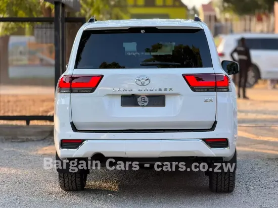 Picture of Toyota Land Cruiser 2023