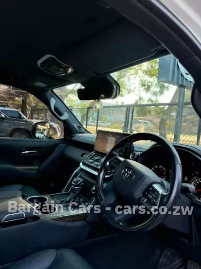 Picture of Toyota Land Cruiser 2023