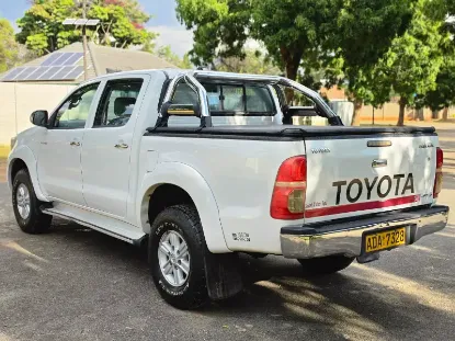 Picture of Toyota Hilux 2013