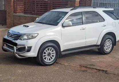 Picture of Toyota Fortuner 2012