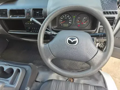 Picture of Mazda Bongo 2018
