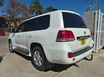 Picture of Toyota Land Cruiser 2009