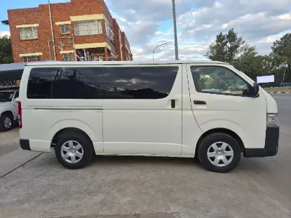Picture of Toyota Hiace 2017