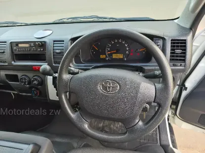 Picture of Toyota Hiace 2017