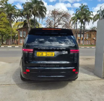 Picture of Land Rover Discovery 2023