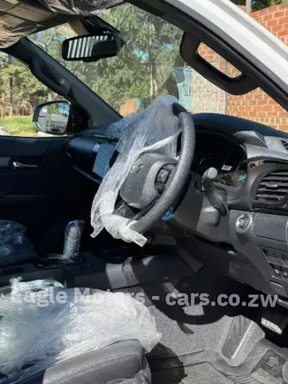 Picture of Toyota Hilux 2025