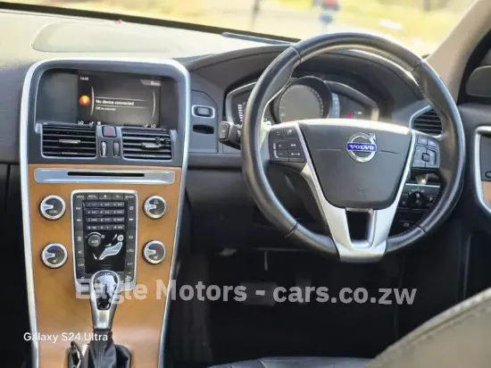 Picture of Volvo XC60 2017