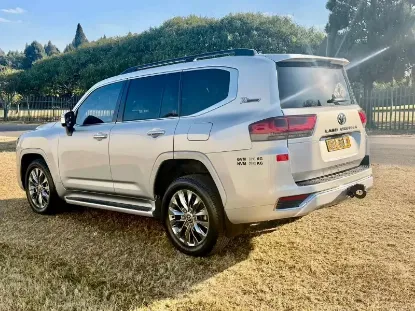 Picture of Toyota Land Cruiser 2023