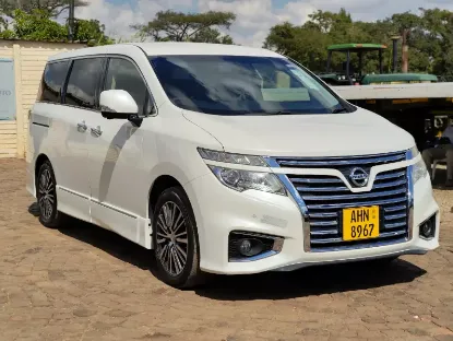 Picture of Nissan Elgrand 2017