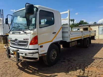 Picture of Hino 500 Series 2013