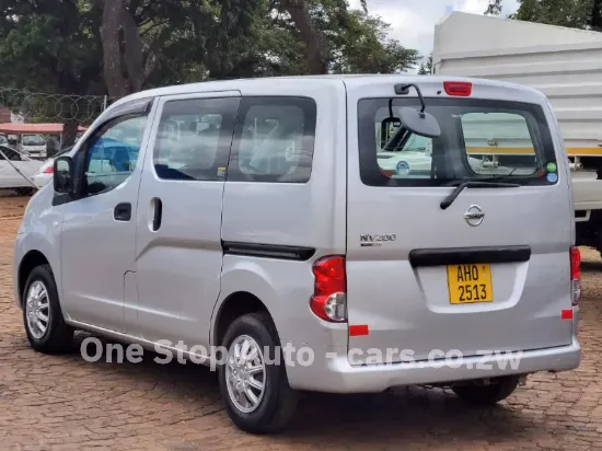 Picture of Nissan NV200 2016