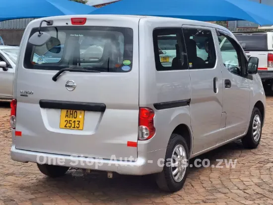 Picture of Nissan NV200 2016
