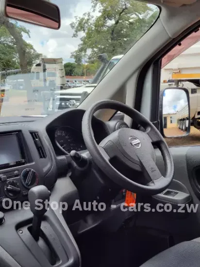 Picture of Nissan NV200 2016