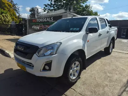 Picture of Isuzu KB250 2023