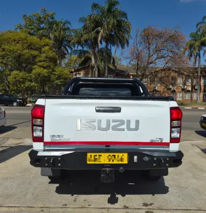 Picture of Isuzu KB250 2023