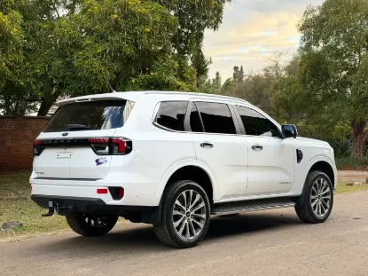 Picture of Ford Everest 2023