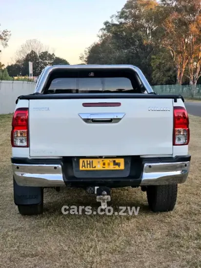 Picture of Toyota Hilux 2021
