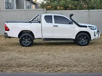 Picture of Toyota Hilux 2021