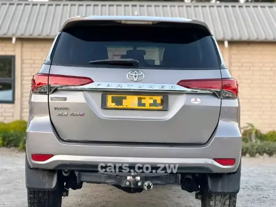 Picture of Toyota Fortuner GD6 2017