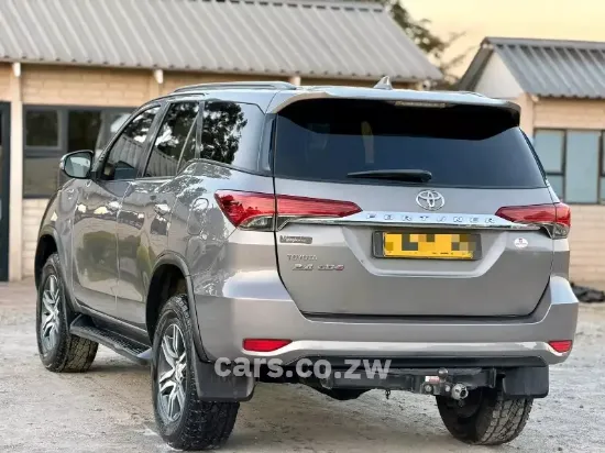 Picture of Toyota Fortuner GD6 2017