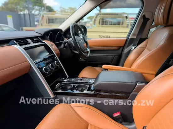 Picture of Land Rover Discovery 2016