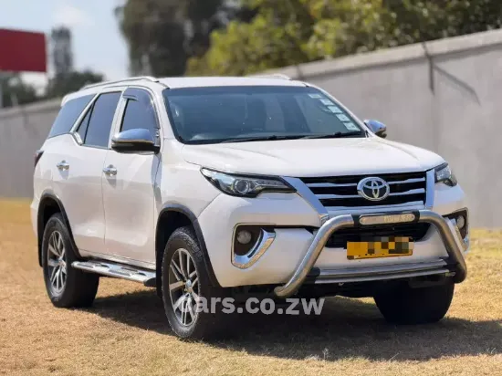 Picture of Toyota Fortuner 2018