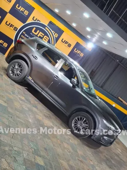 Picture of Mazda CX-5 2017