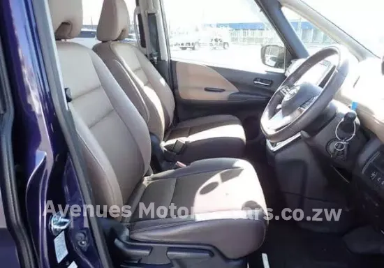Picture of Nissan Serena 2017