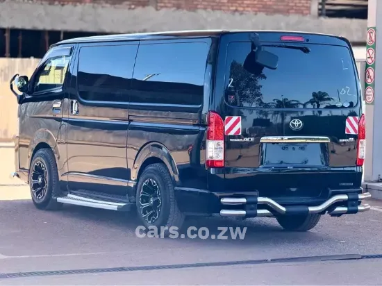 Picture of Toyota Hiace 2017