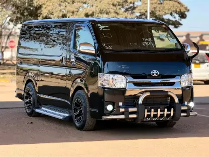 Picture of Toyota Hiace 2017