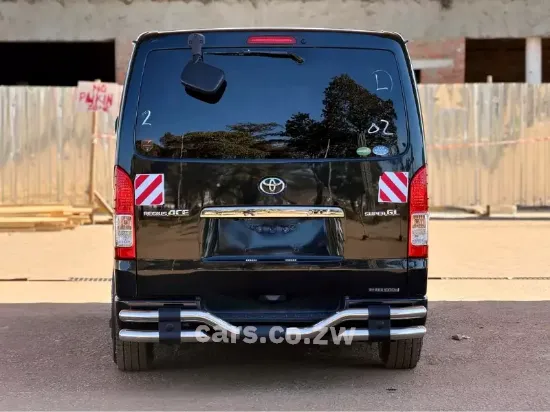 Picture of Toyota Hiace 2017