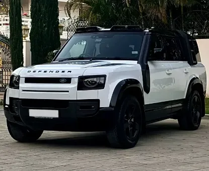 Picture of Land Rover Defender 2025