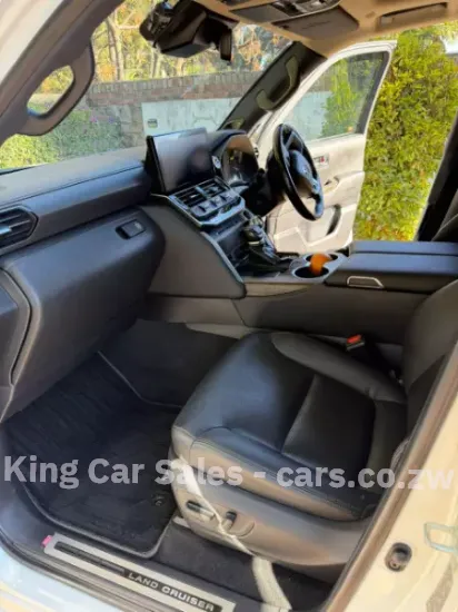 Picture of Toyota Land Cruiser 2022